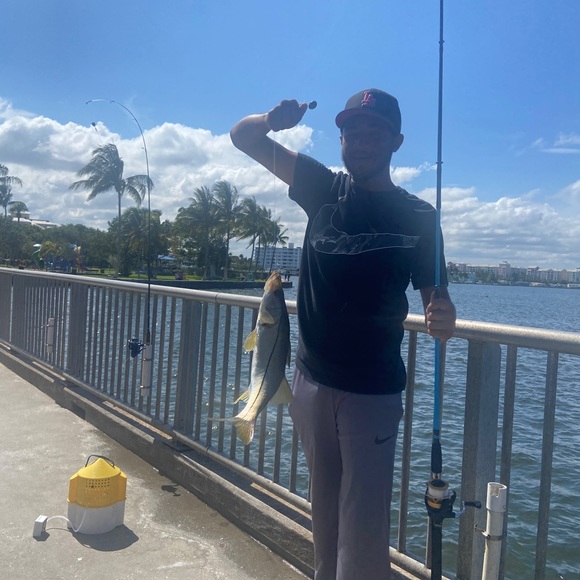 Selling everything I absolutely can to help my son - Picture 5 of 9